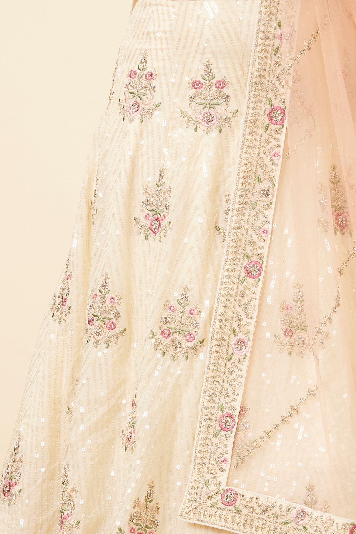Mohey Women Enchanting Cream Floral Embroidered Lehenga