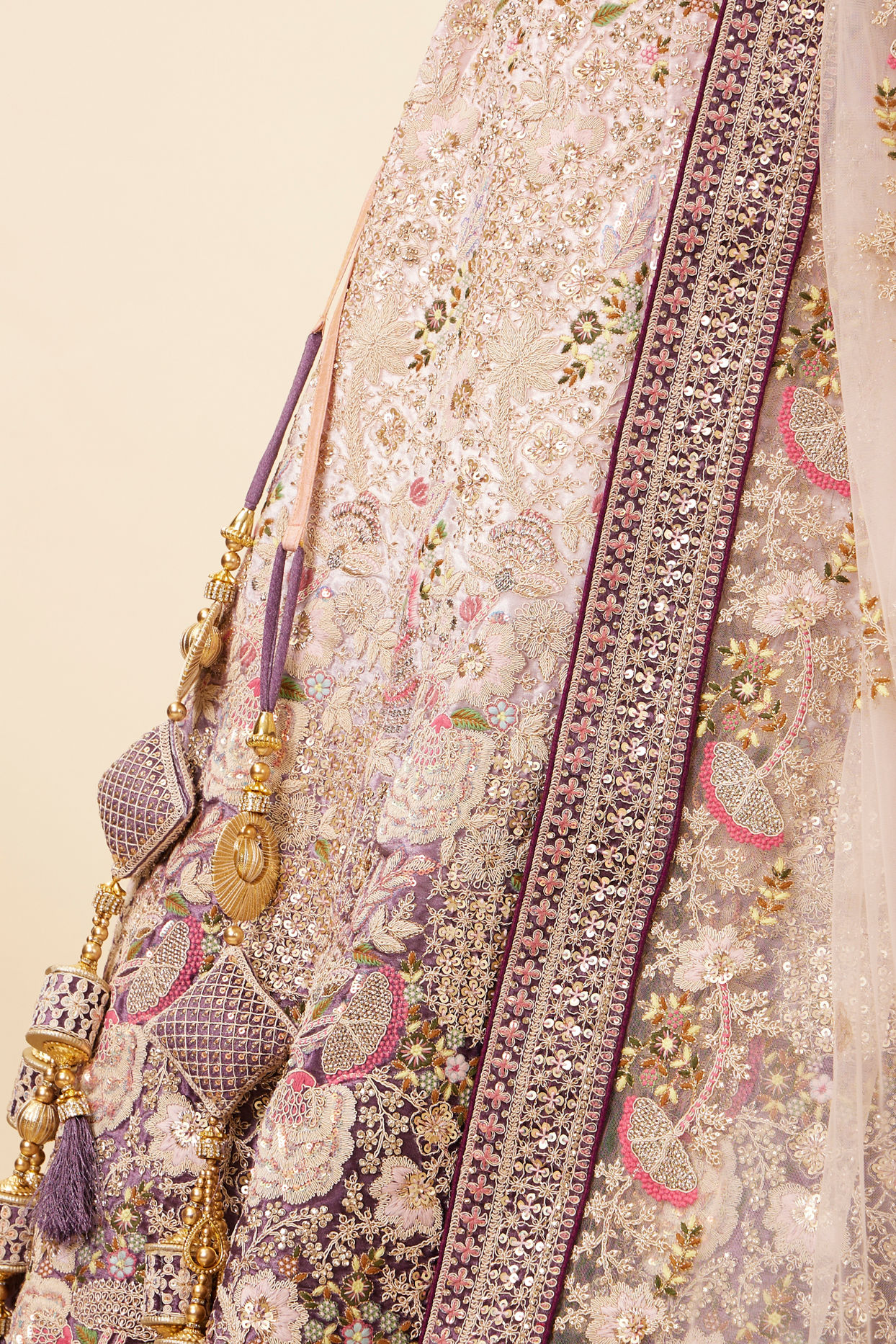 Light Pink Purple Embroidered Lehenga image number 4