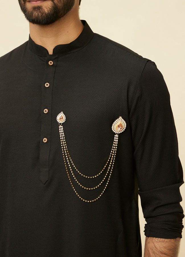 alt message - Manyavar Men Fairy Tale Pink Pearl Embedded Chain Brooch image number 2