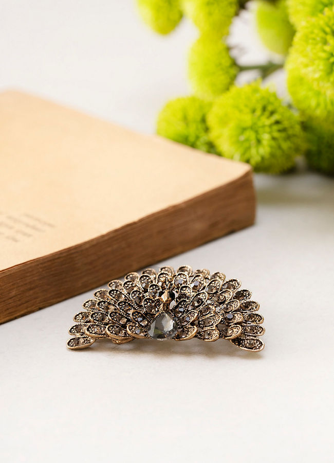 Manyavar Men Black Regal Brooch