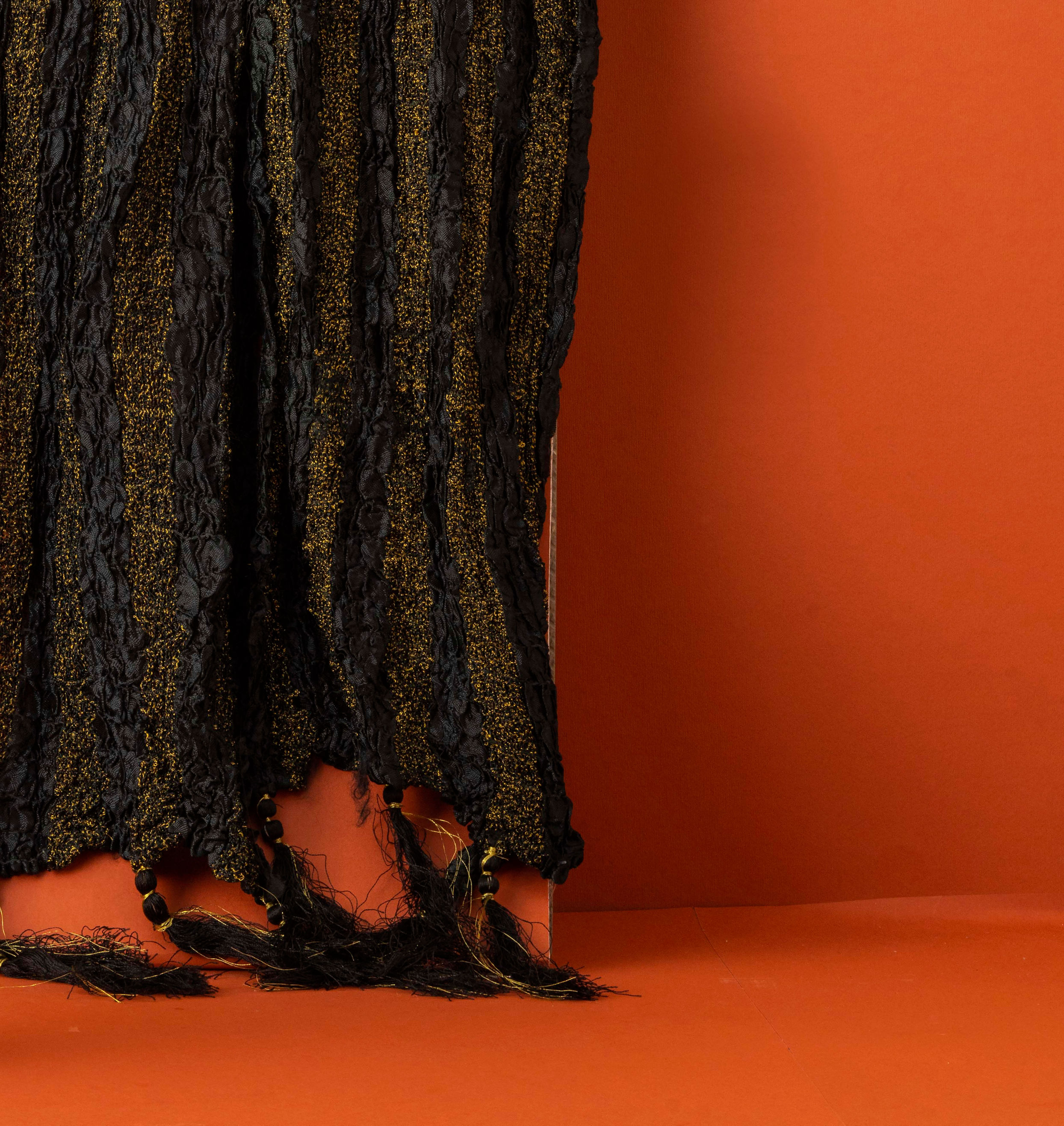 Manyavar Men Kohl Black Shimmery Thread Work Stole