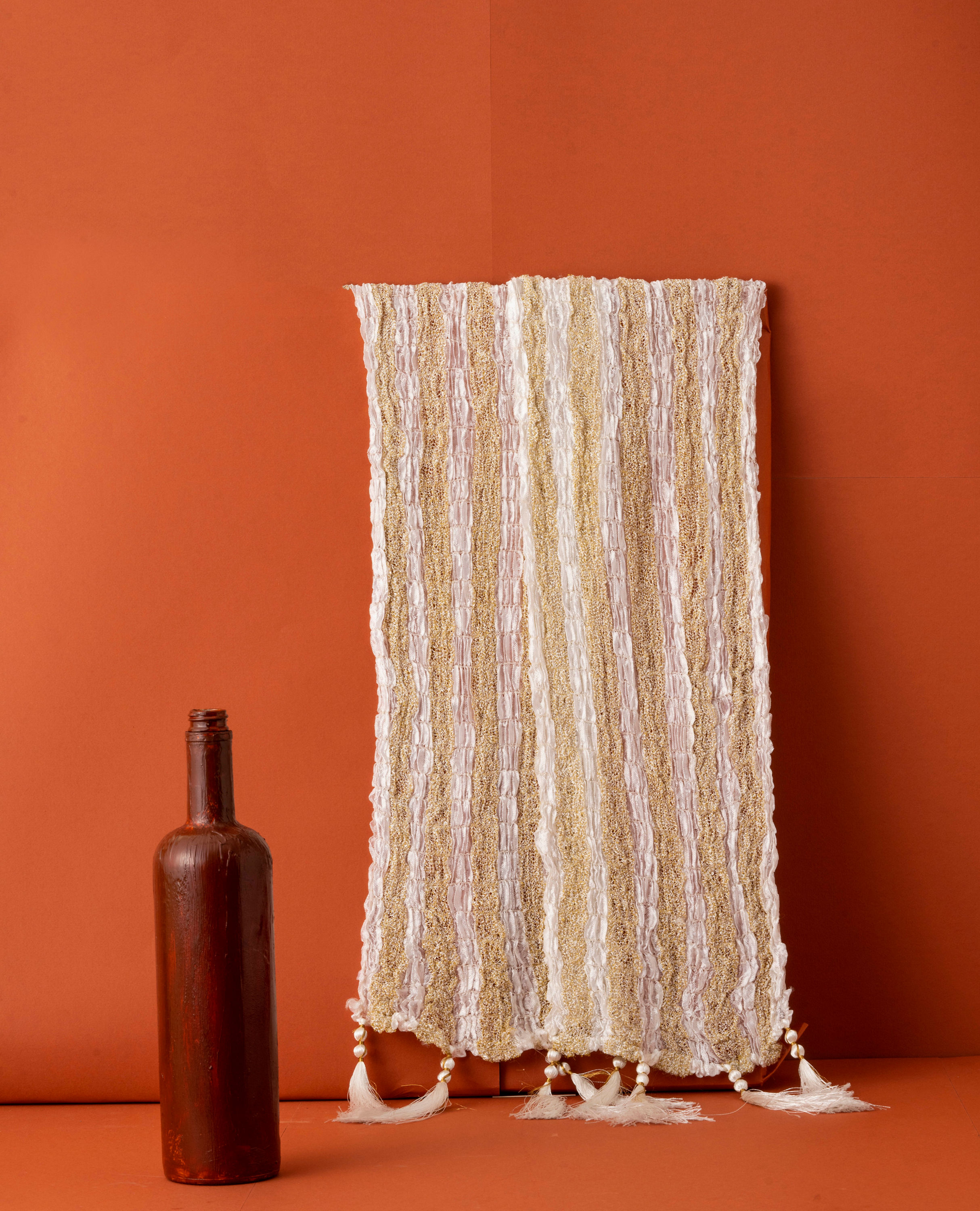 Manyavar Men Warm White and Gold Traditional Stole