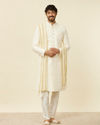 alt message - Manyavar Men Pearl White and Gold Traditional Stole image number 2