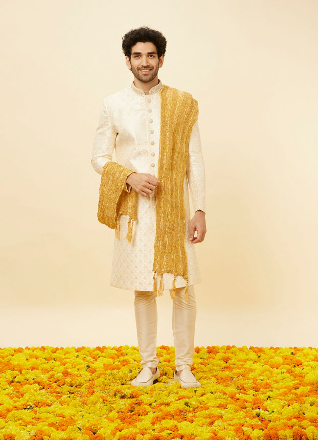 alt message - Manyavar Men Amber Golden Traditional Stole image number 2