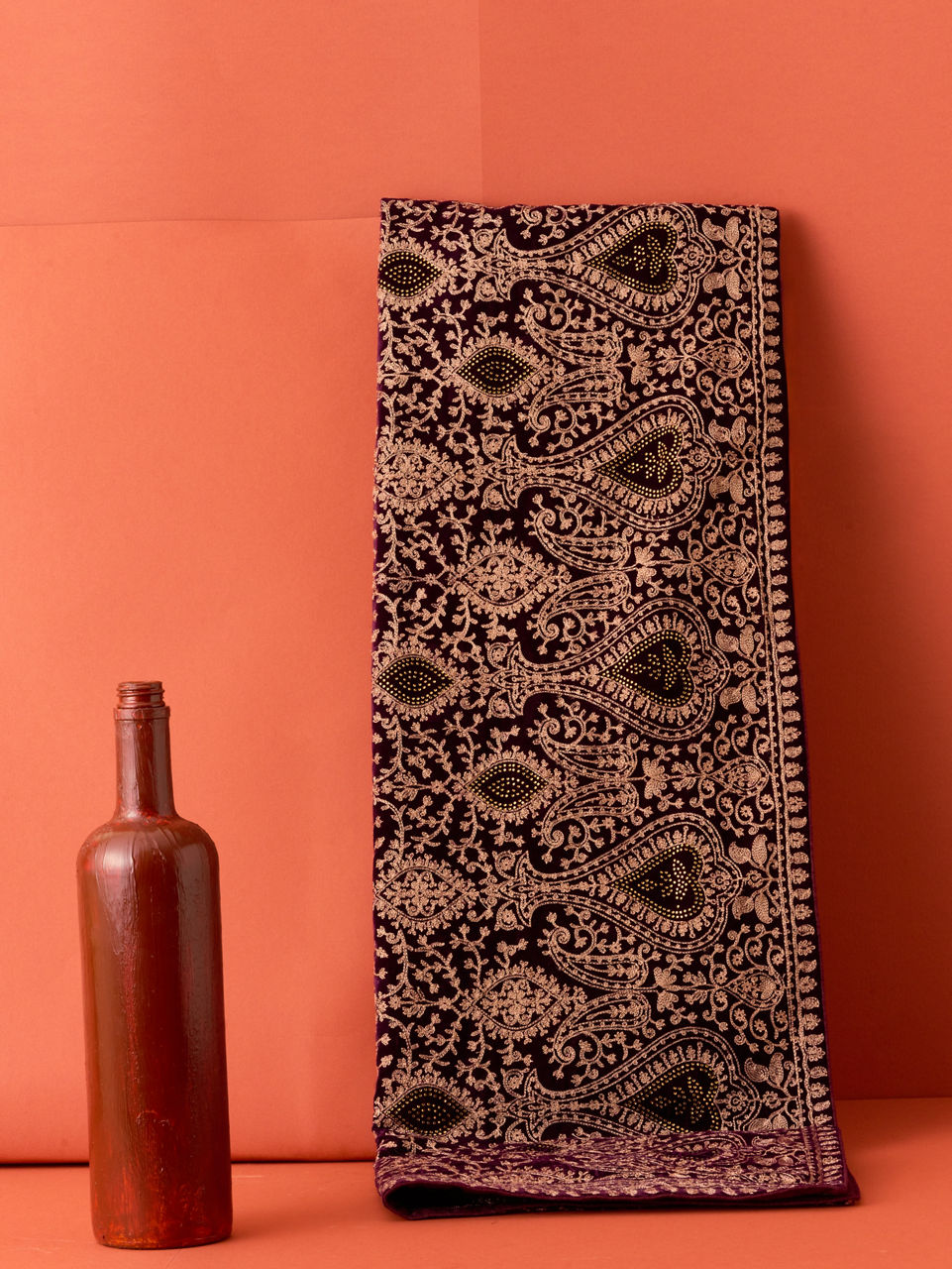 Manyavar Men Wine Red Pailsey Embroidered Dupatta