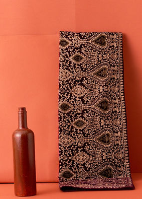 Manyavar Men Wine Red Pailsey Embroidered Dupatta