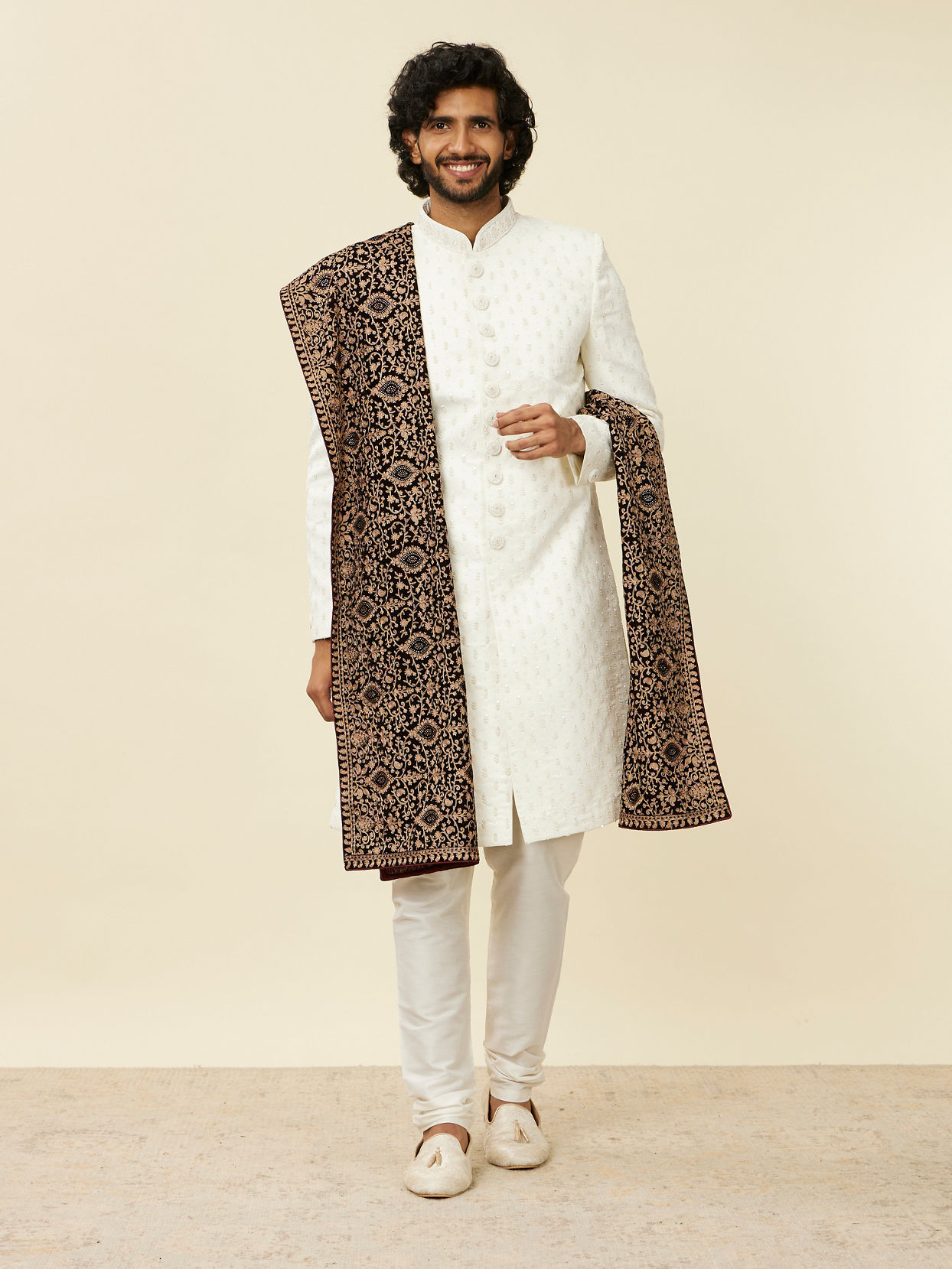 Manyavar Men Dark Maroon Imperial Paisley Patterned Dupatta