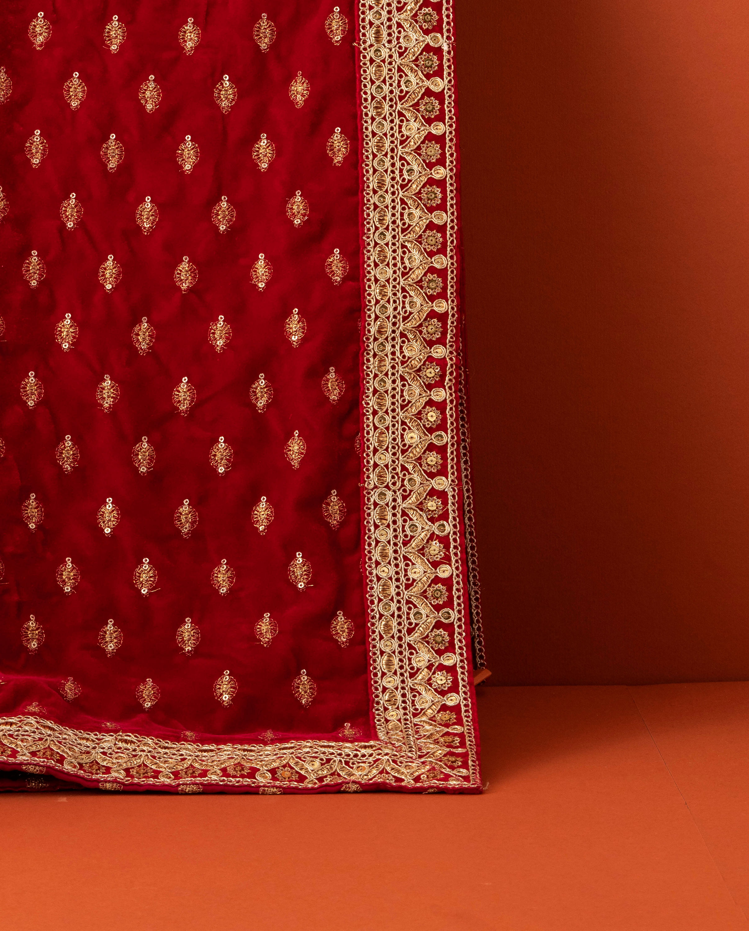 Manyavar Men Rani Pink Buta Patterned Dupatta
