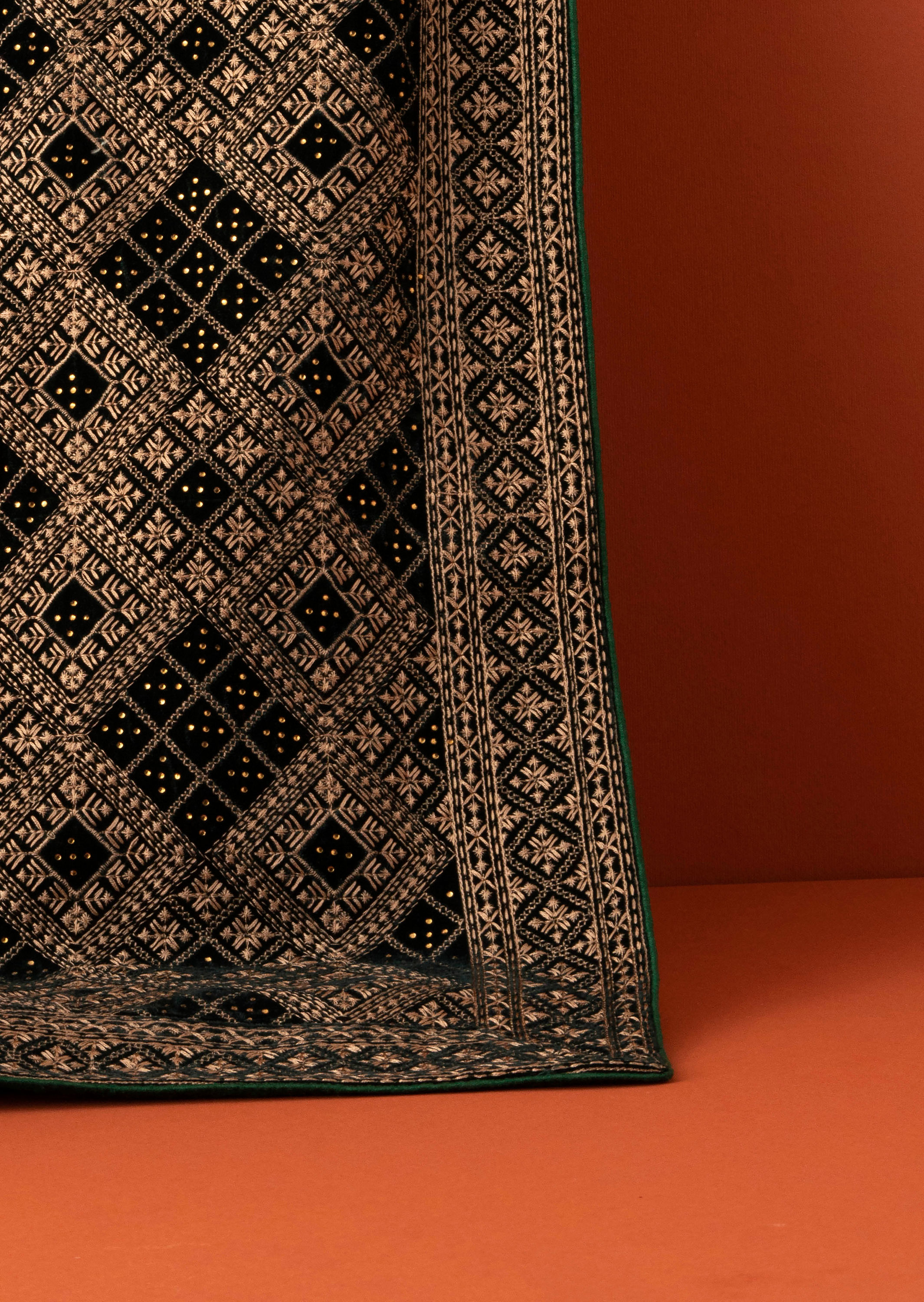 Manyavar Men Teal Green Chowkadi Motif Stole