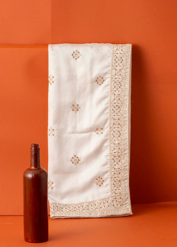 Manyavar Men Regal Beige Celebration Dupatta