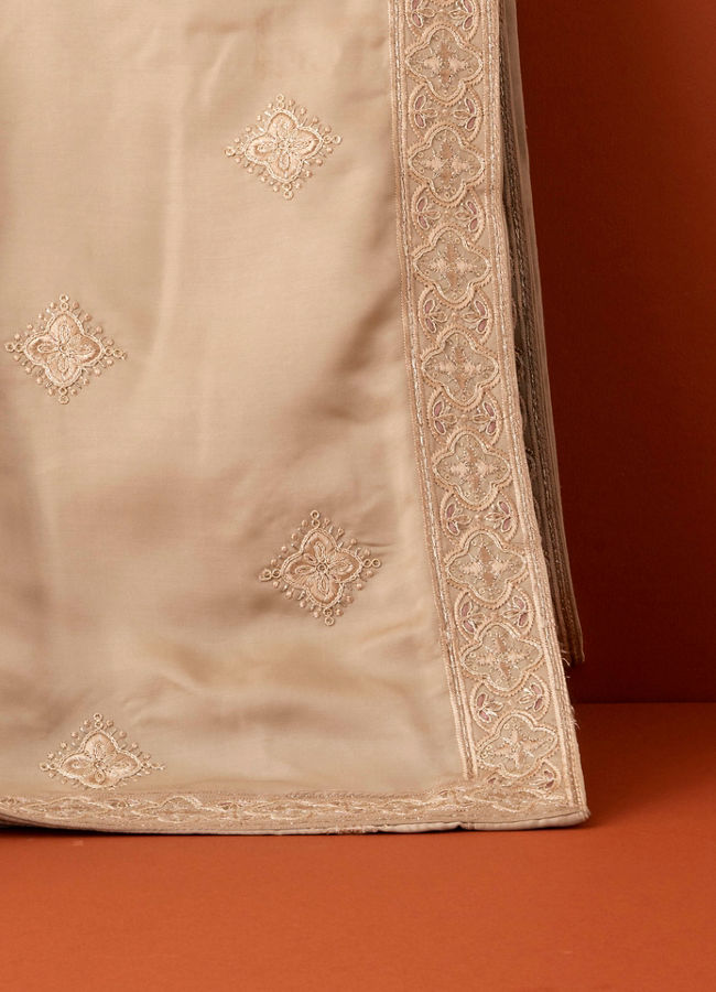Manyavar Men Cream Satin Elegance Dupatta