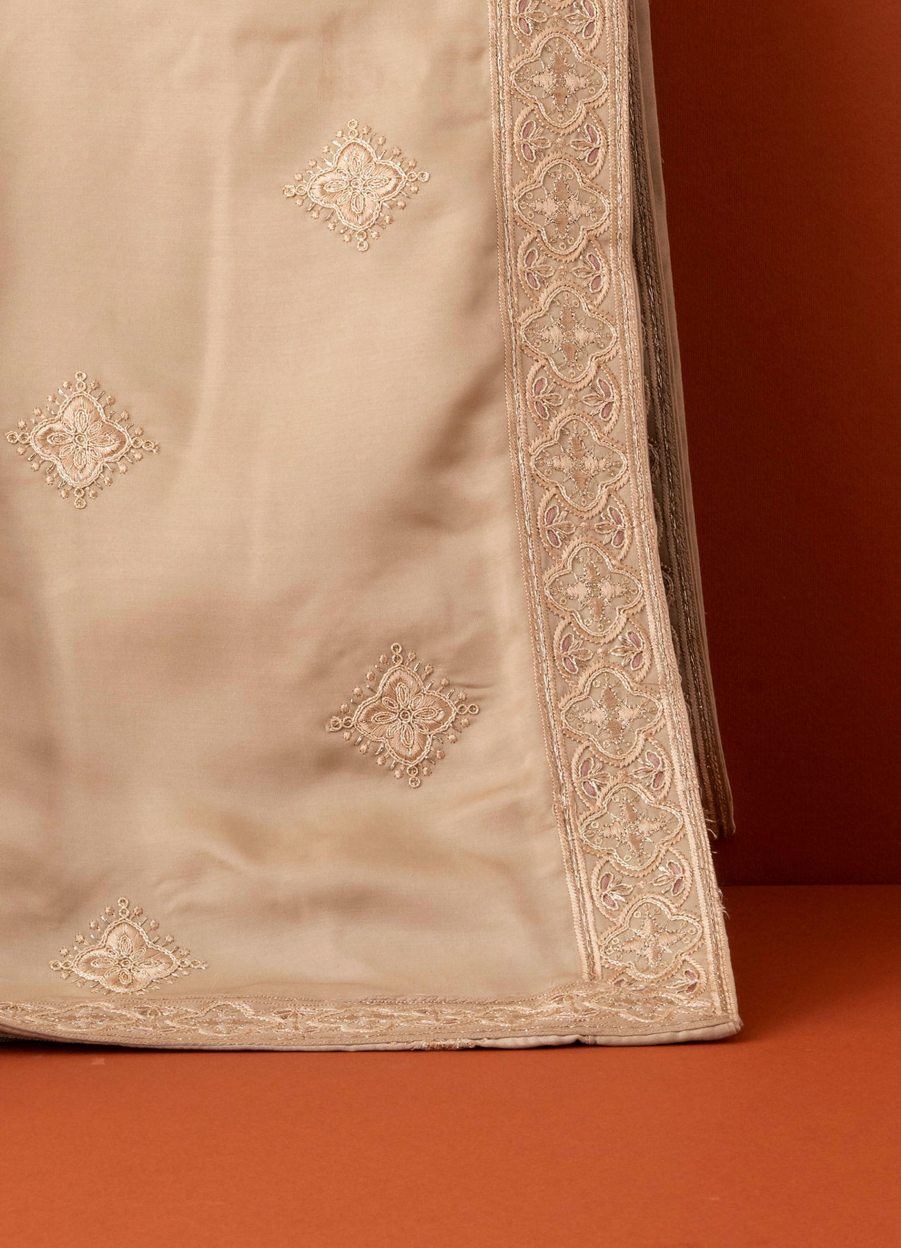 Manyavar Men Cream Satin Elegance Dupatta