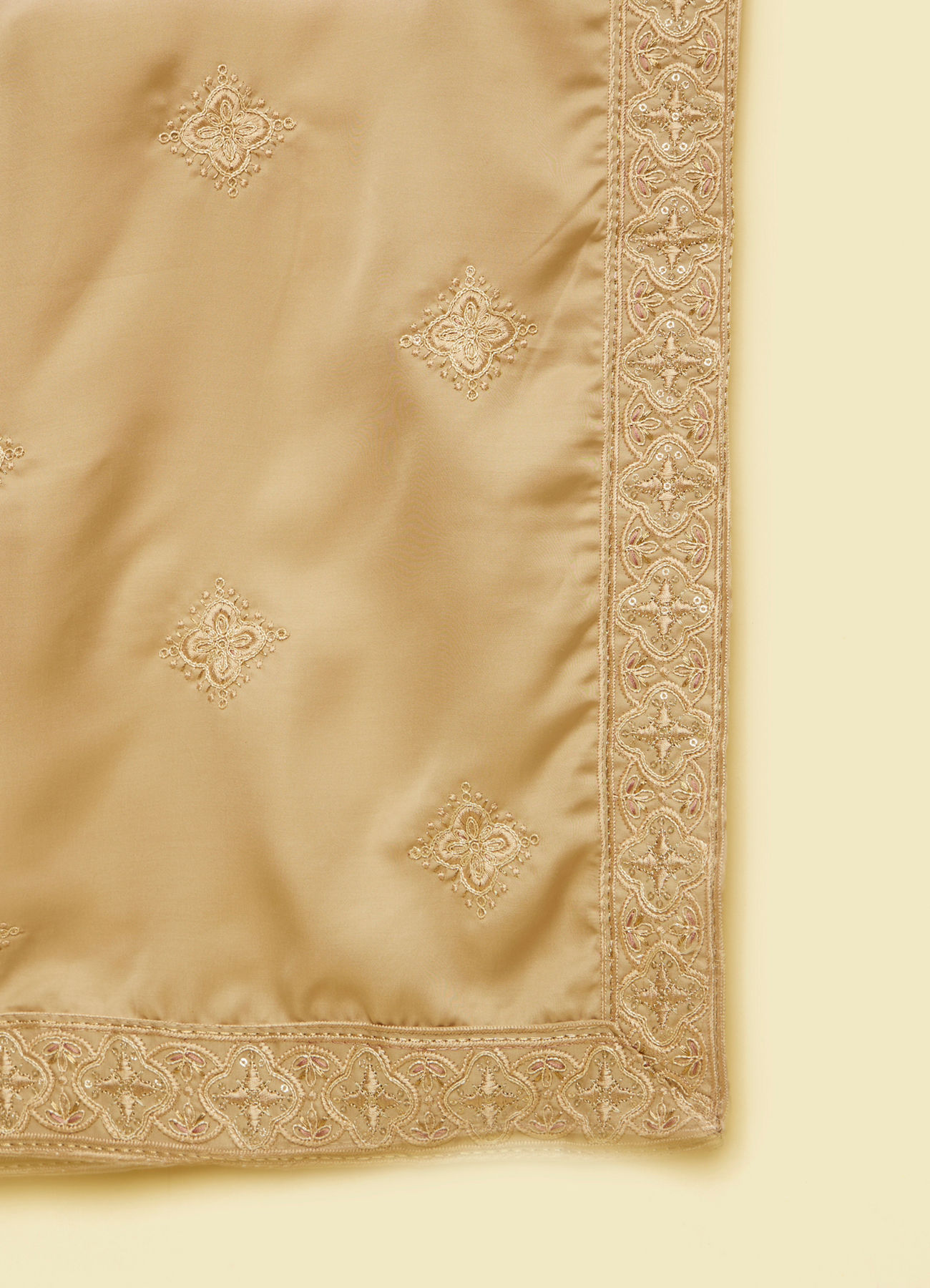 Manyavar Men Regal Beige Celebration Dupatta