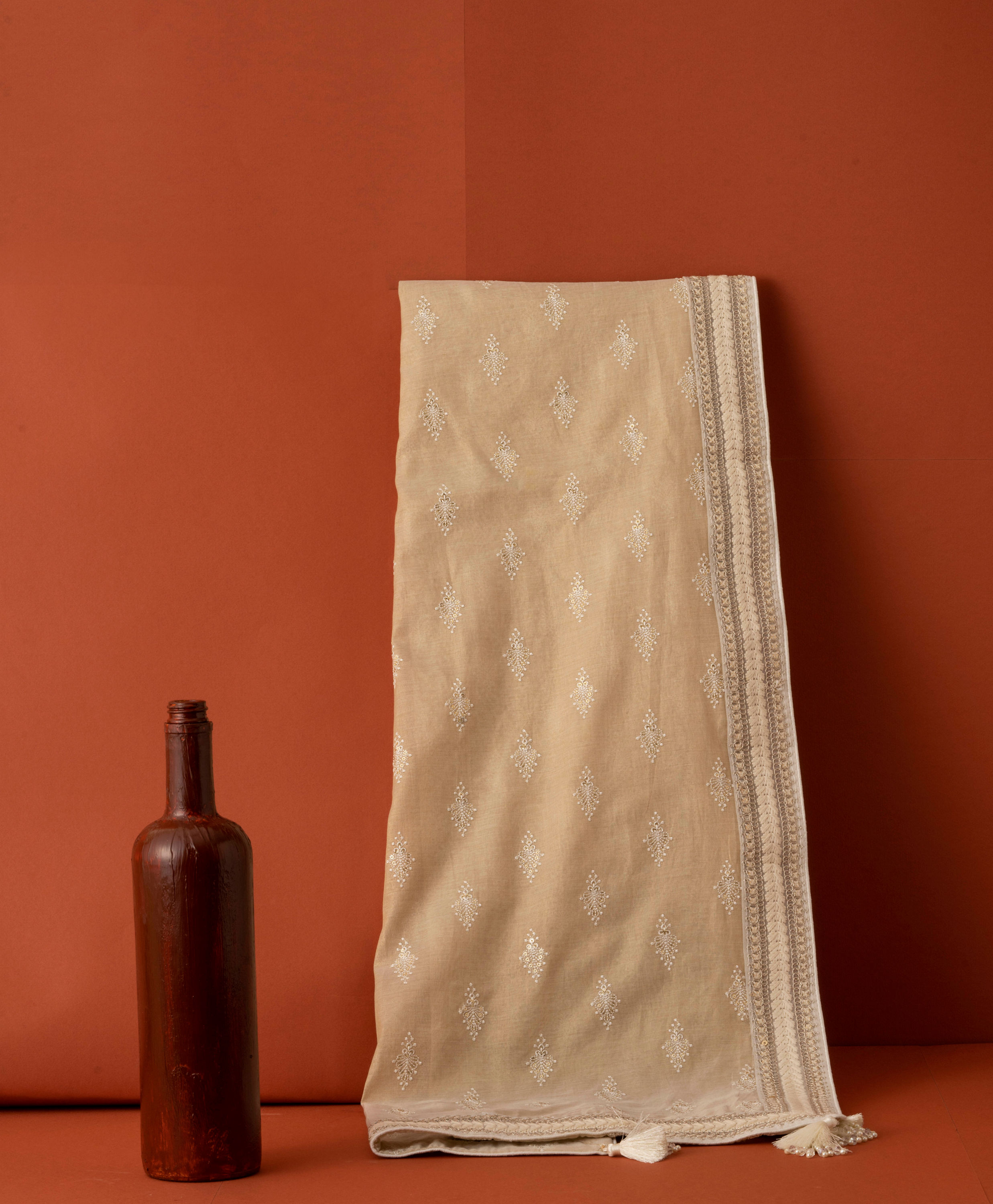 Manyavar Men Golden Chanderi Glory Dupatta