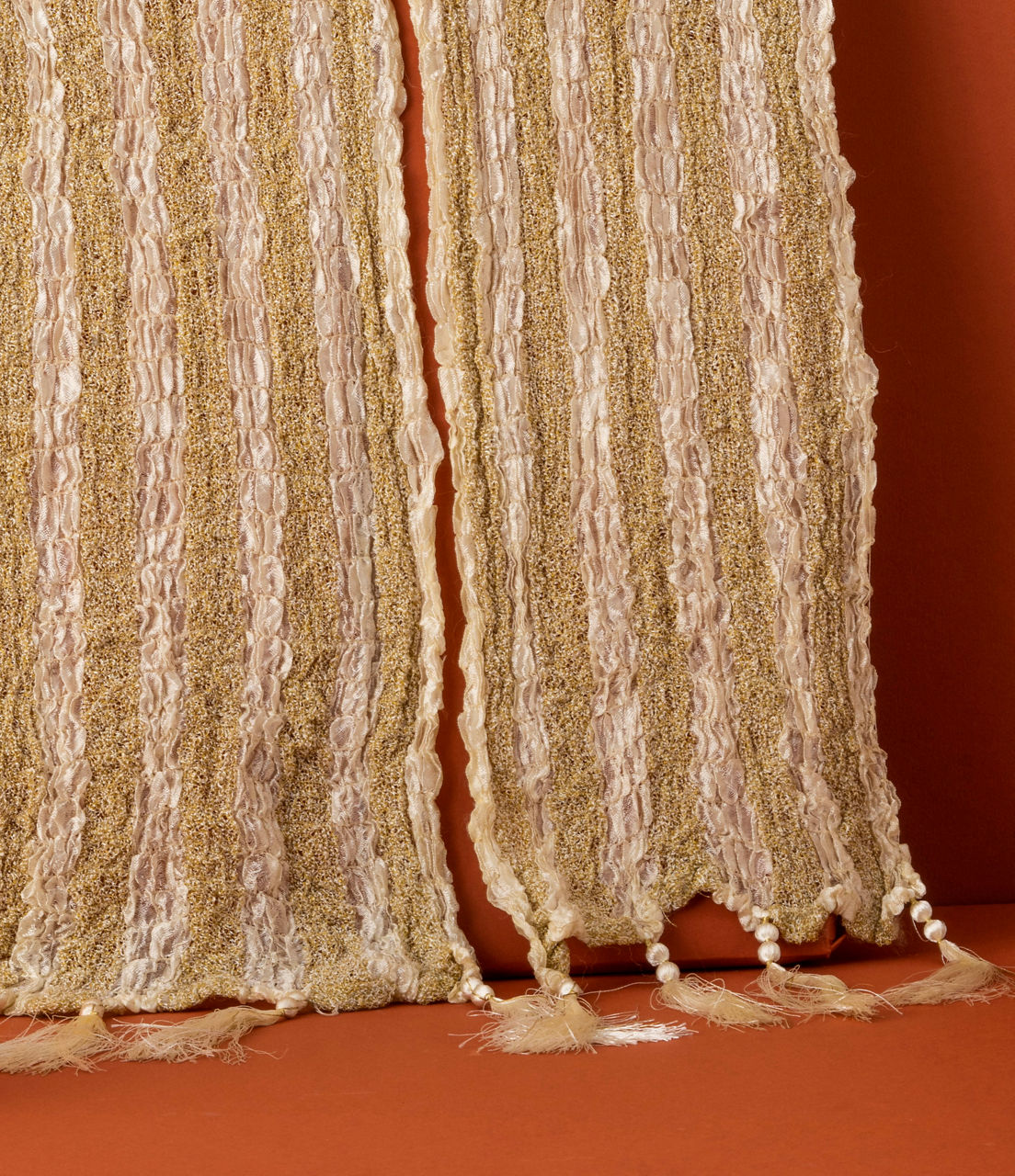 Manyavar Men Glistening Cream Dupatta