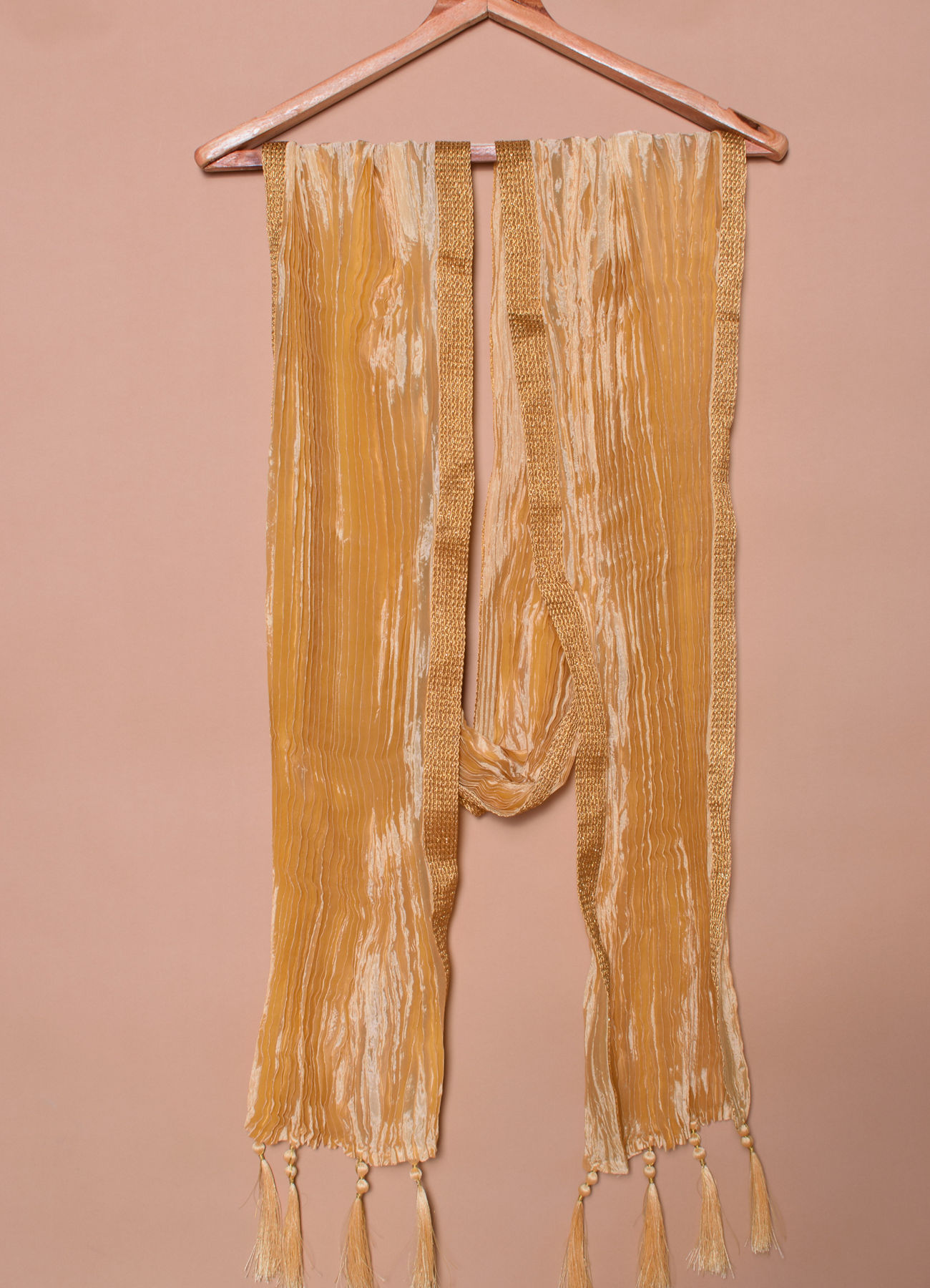 Manyavar Men Cloud Cream Pleated Traditional Stole