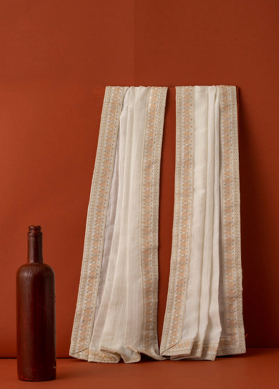 Manyavar Men White Elegance Dupatta