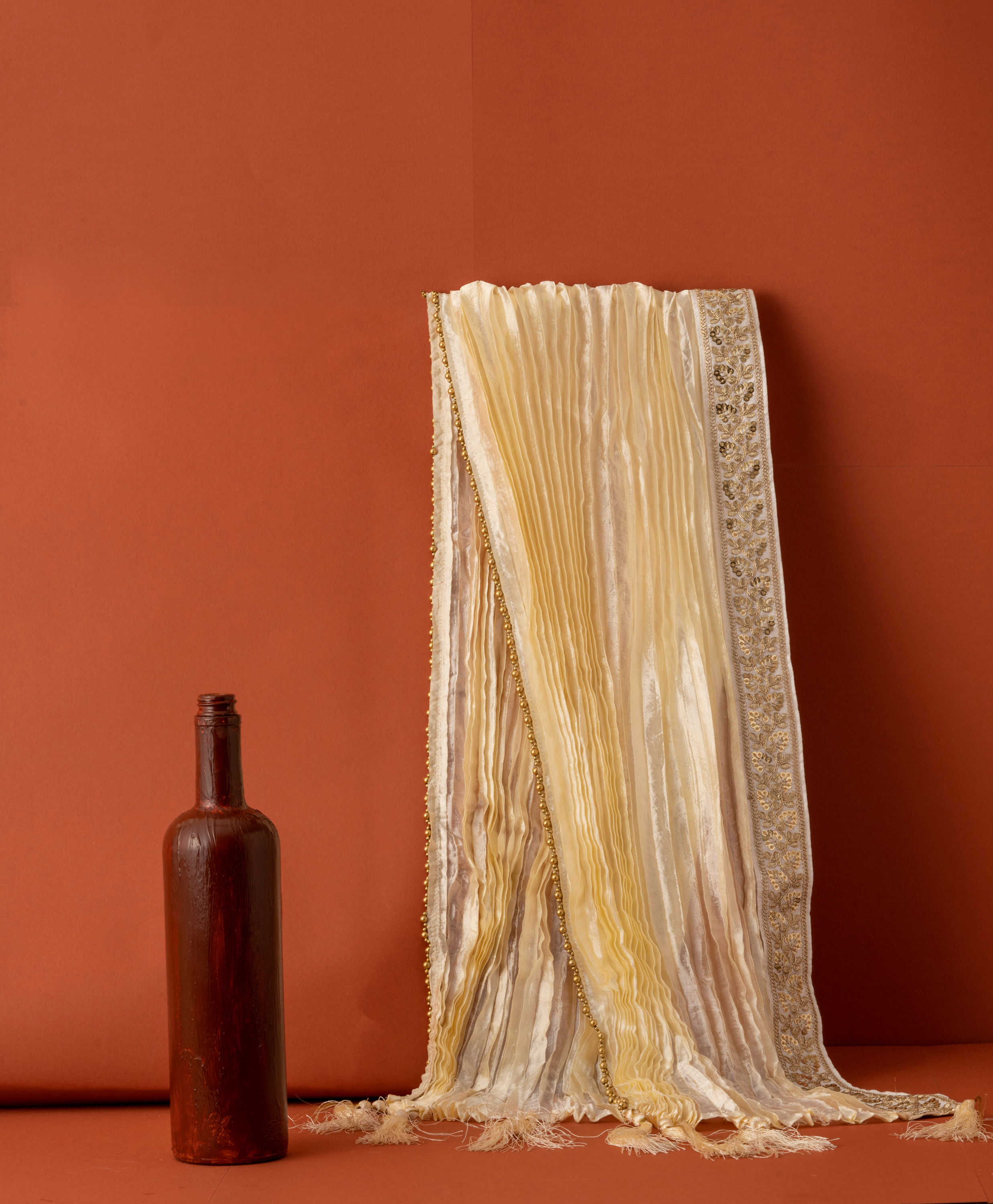 Manyavar Men Cream Elegance Dupatta