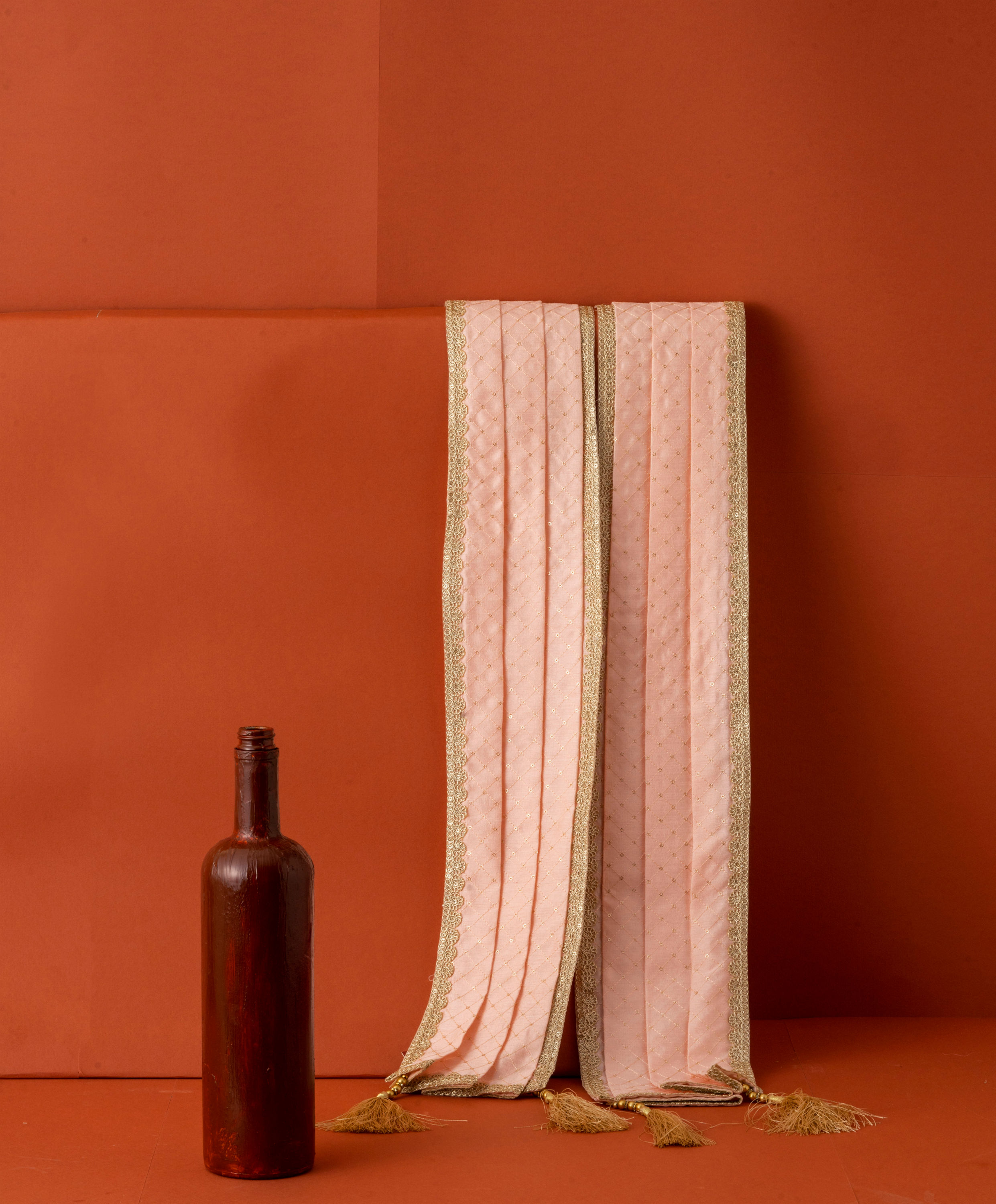 Manyavar Men Peach Imgued Elegance Dupatta