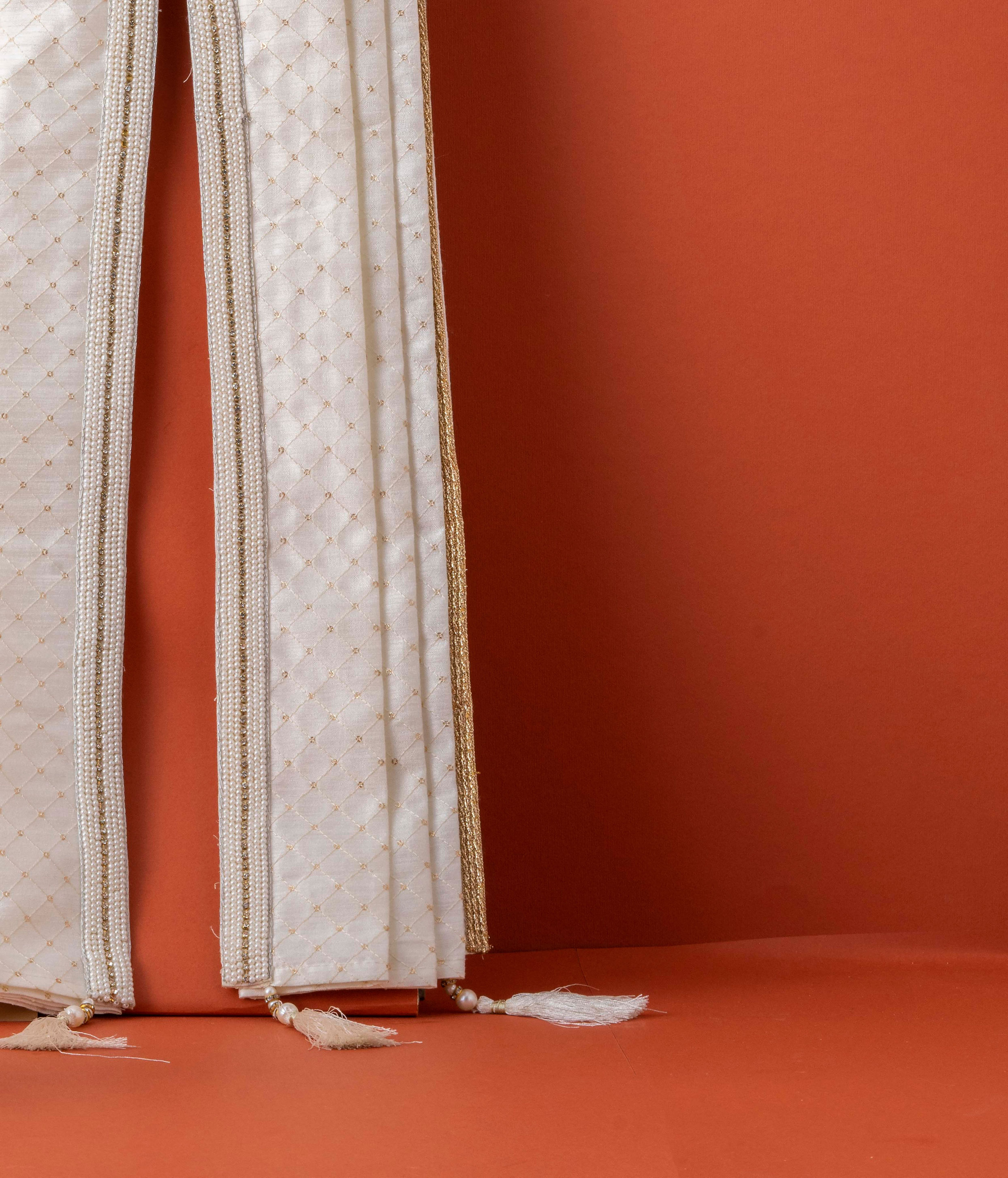 Manyavar Men Ivory White Sequined Stole