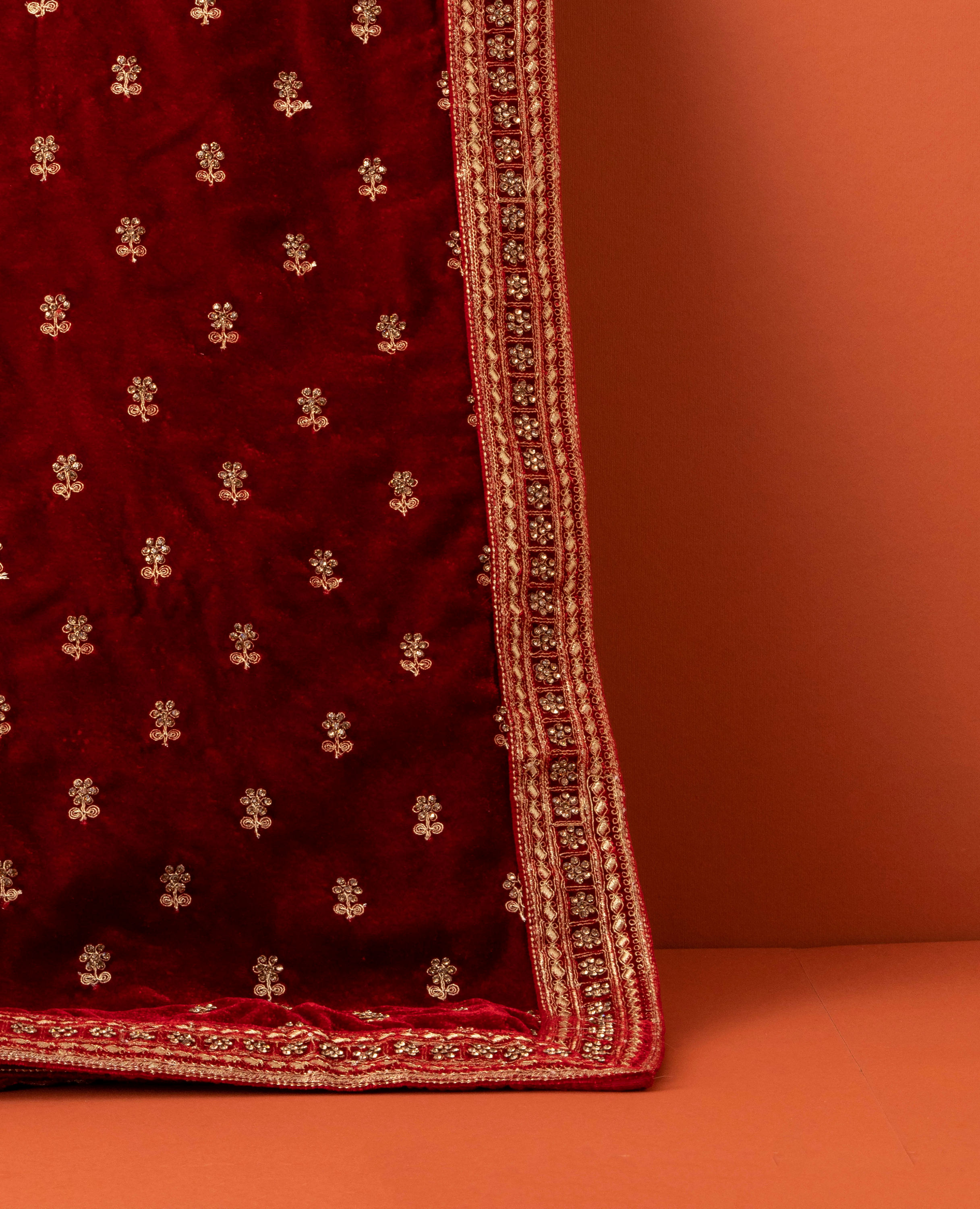 Manyavar Men Festive Red Velvet Dupatta