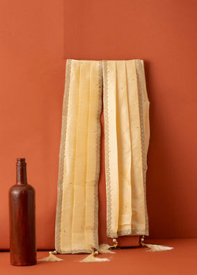 Manyavar Men Charming Beige Dupatta