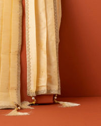 Manyavar Men Charming Beige Dupatta