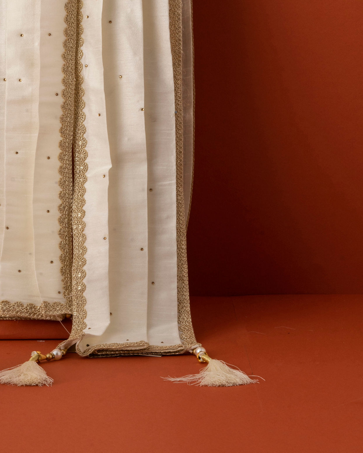 Manyavar Men Cream Gota Patti Bordered Stole