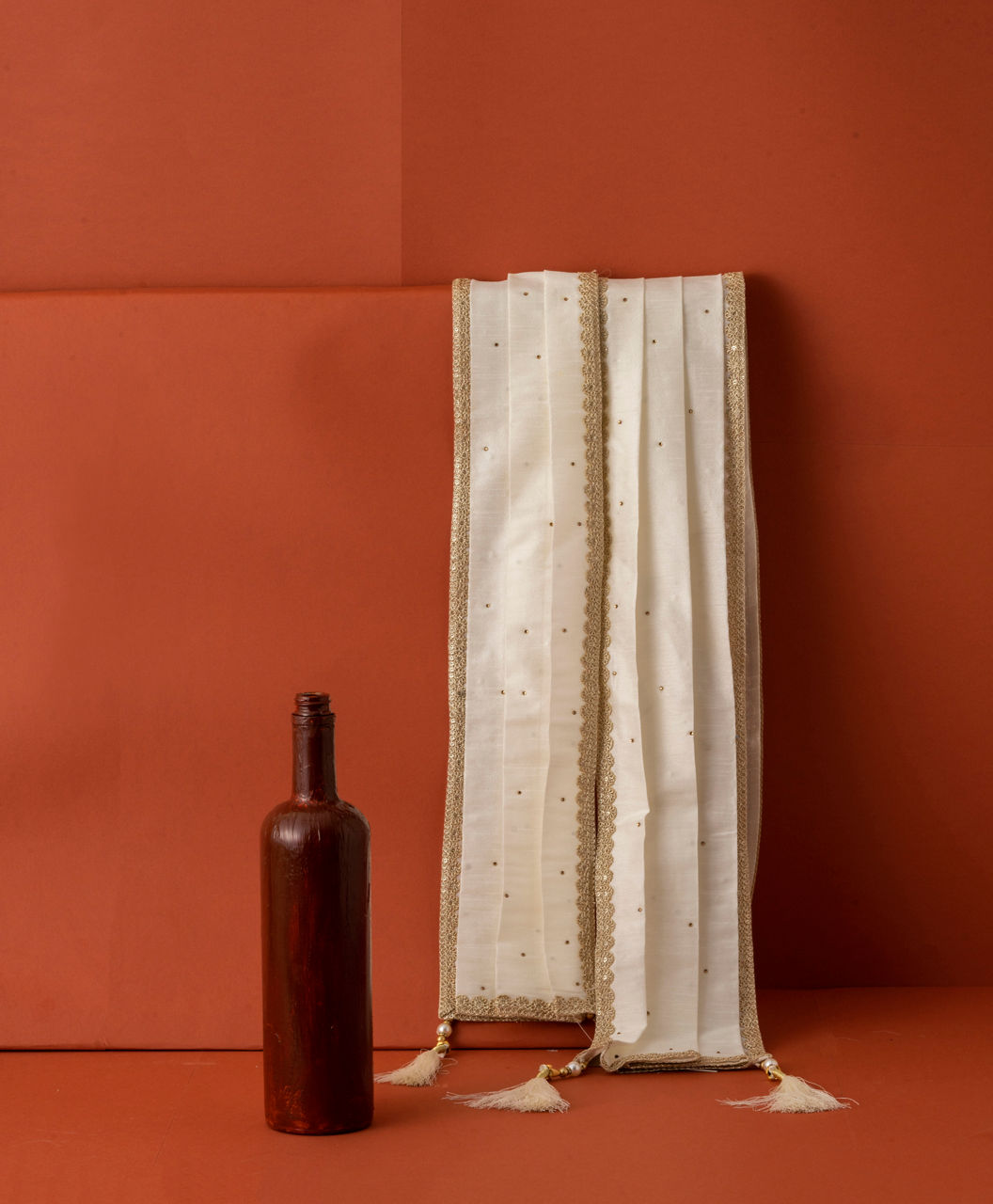 Manyavar Men Cream Gota Patti Bordered Stole