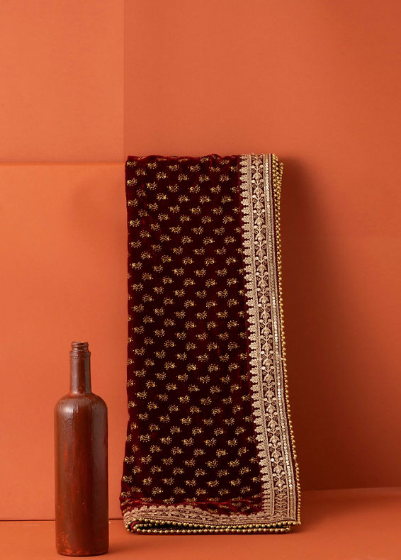 Manyavar Men Dark Maroon Paisley Motif Dupatta