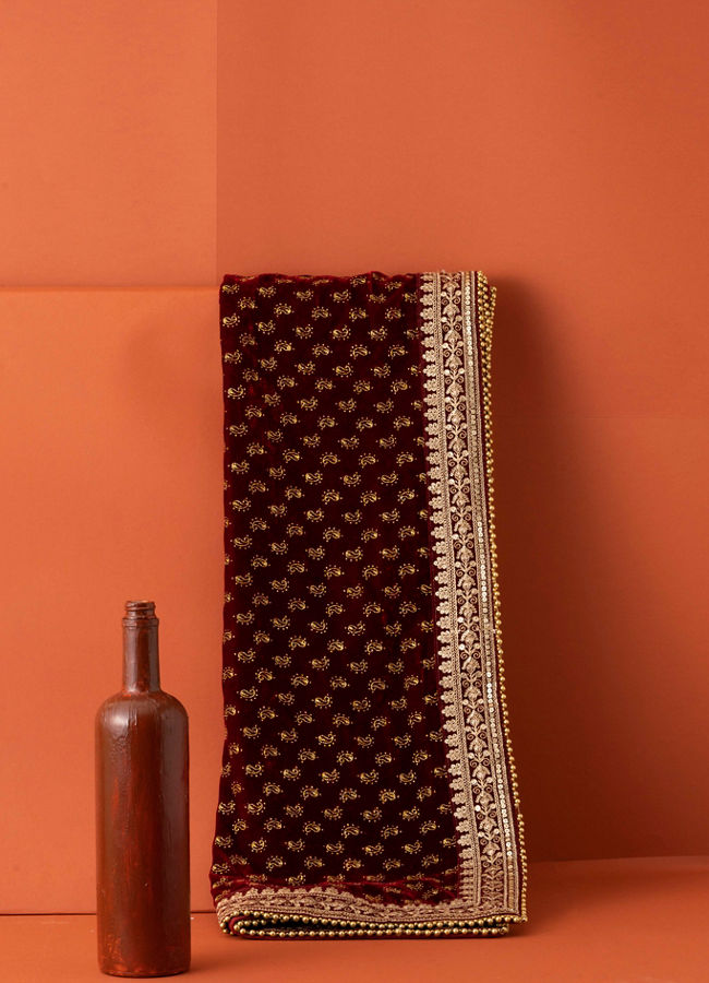 Manyavar Men Dark Maroon Paisley Motif Dupatta