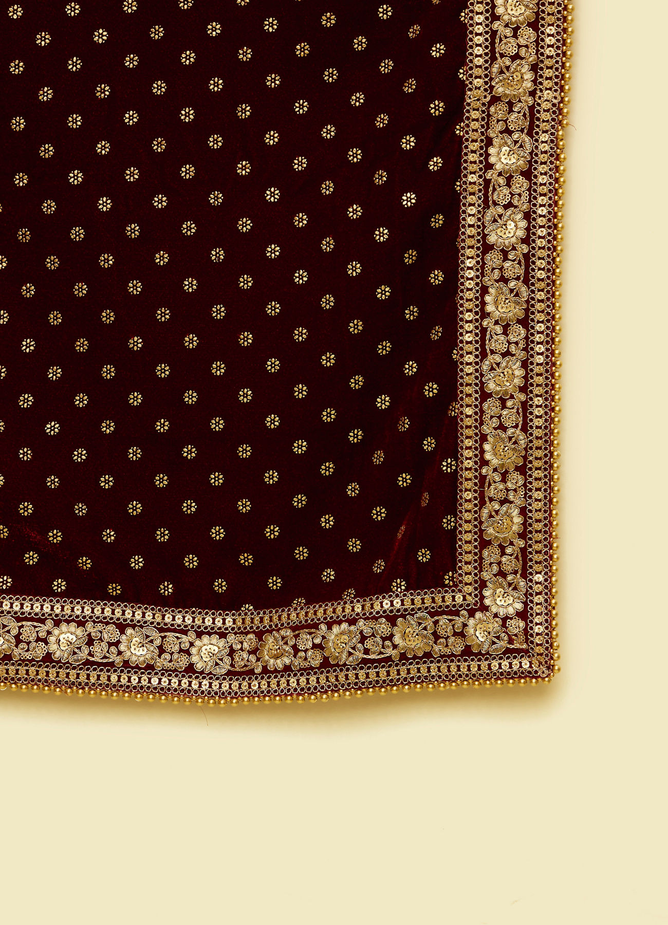 Manyavar Men Maroon Velvet Grandeur Dupatta