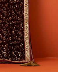 Manyavar Men Rich Maroon Velvet Dupatta