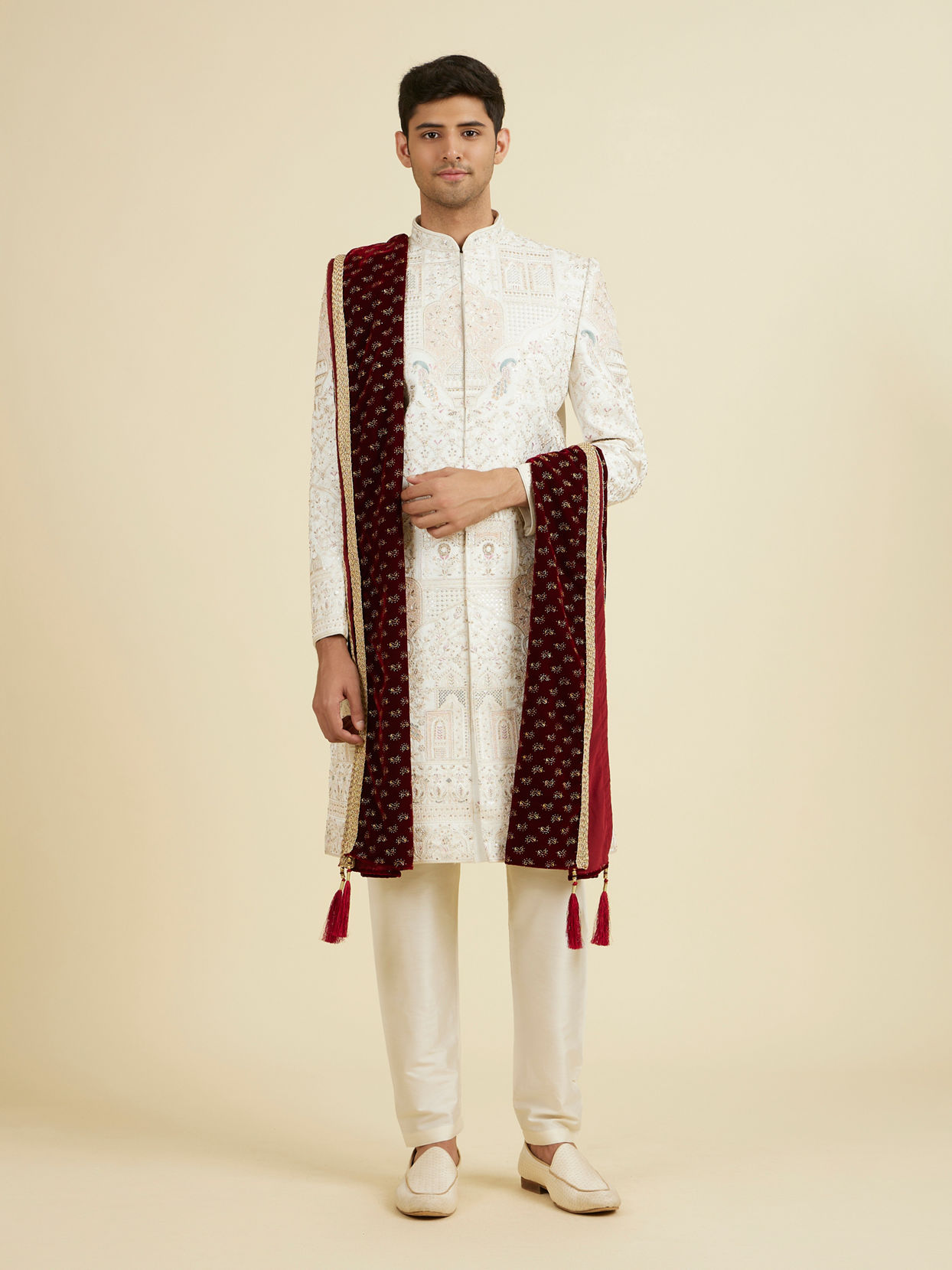 Manyavar Men Rich Maroon Velvet Dupatta