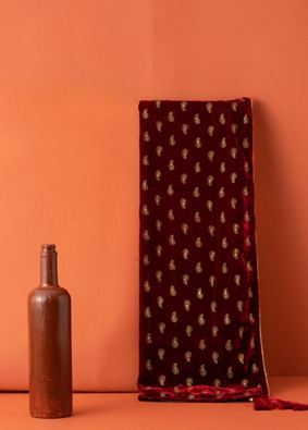 Manyavar Men Maroon Velvet Festive Dupatta