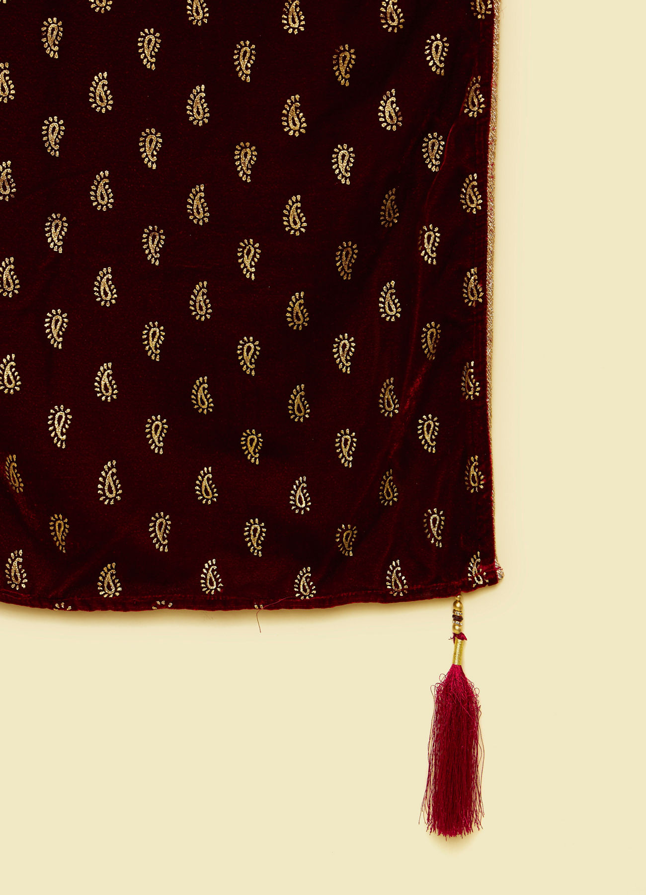 Manyavar Men Maroon Velvet Festive Dupatta