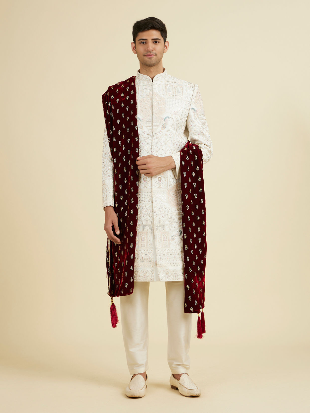 Manyavar Men Maroon Velvet Festive Dupatta