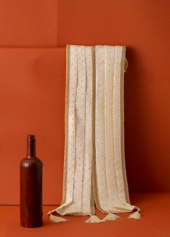 Manyavar Men Creamy Elegance Dupatta