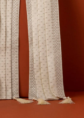 Manyavar Men Cream Cotton Woven Dupatta