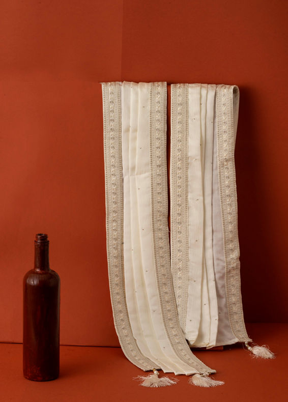 Manyavar Men Elegant Cream Dupatta