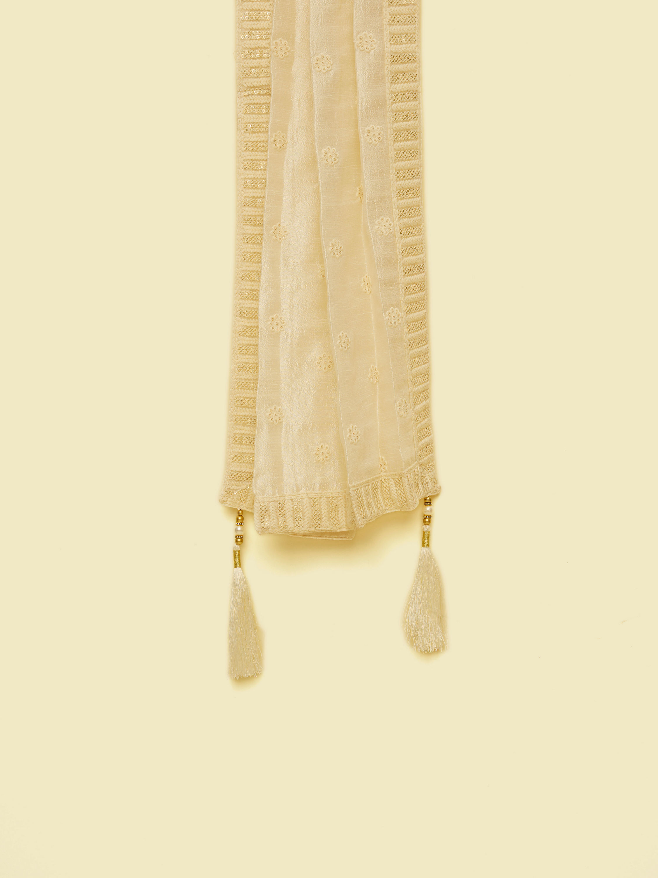 Manyavar Men Cream Delight Dupatta