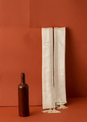 Manyavar Men Creamy Elegance Satin Dupatta