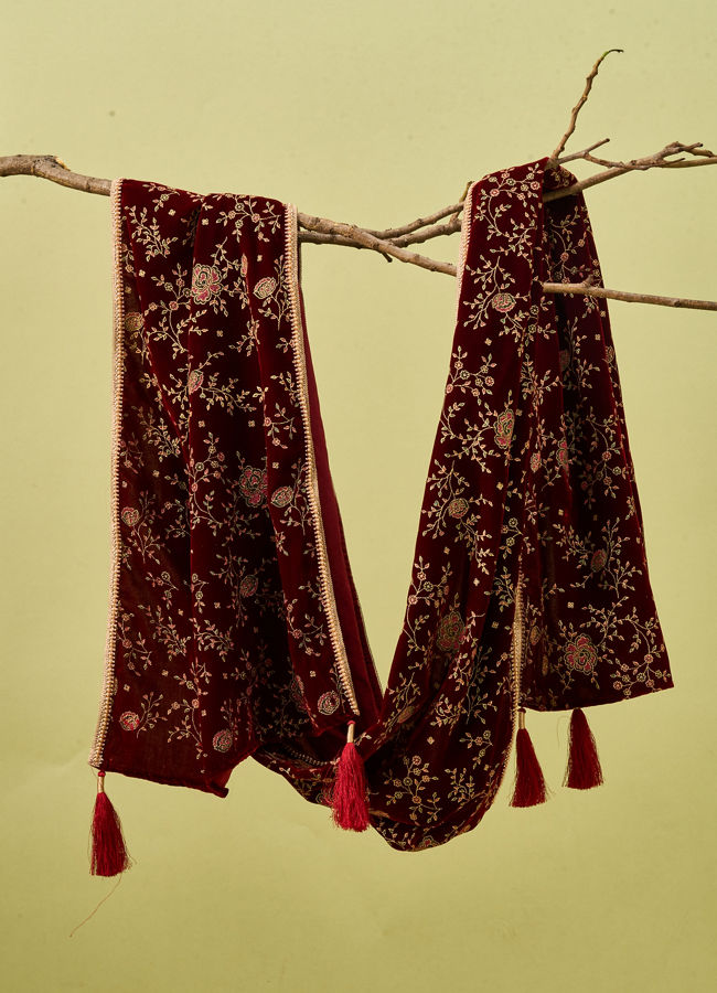 Manyavar Men Maroon Velvet Dupatta with Embroidery