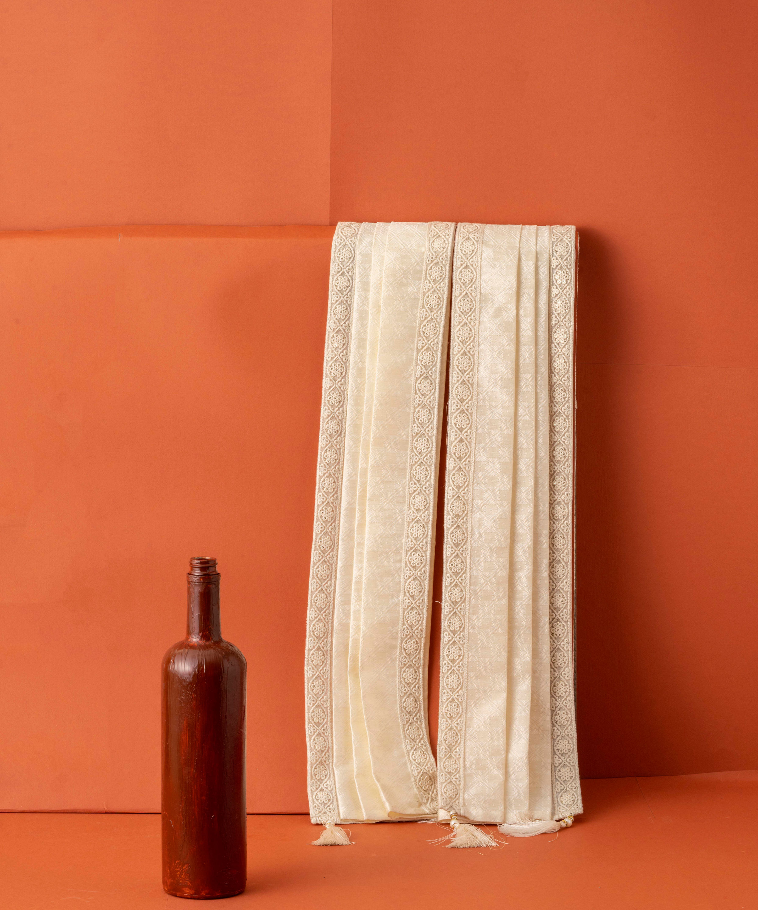 Manyavar Men Elegant Cream Dupatta