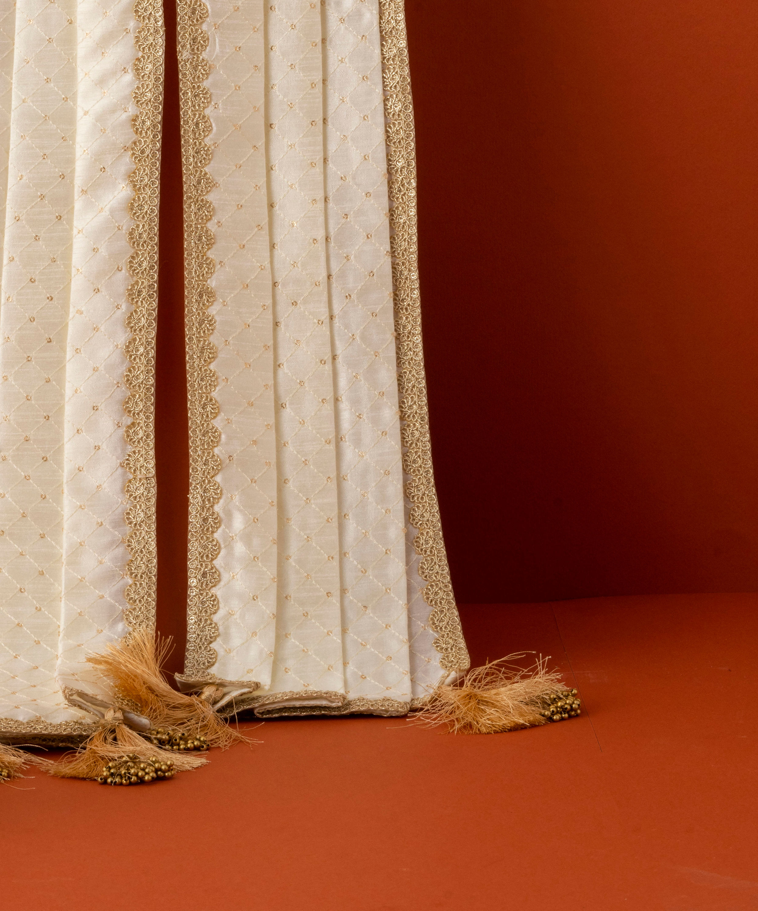 Manyavar Men Elegant Cream Dupatta