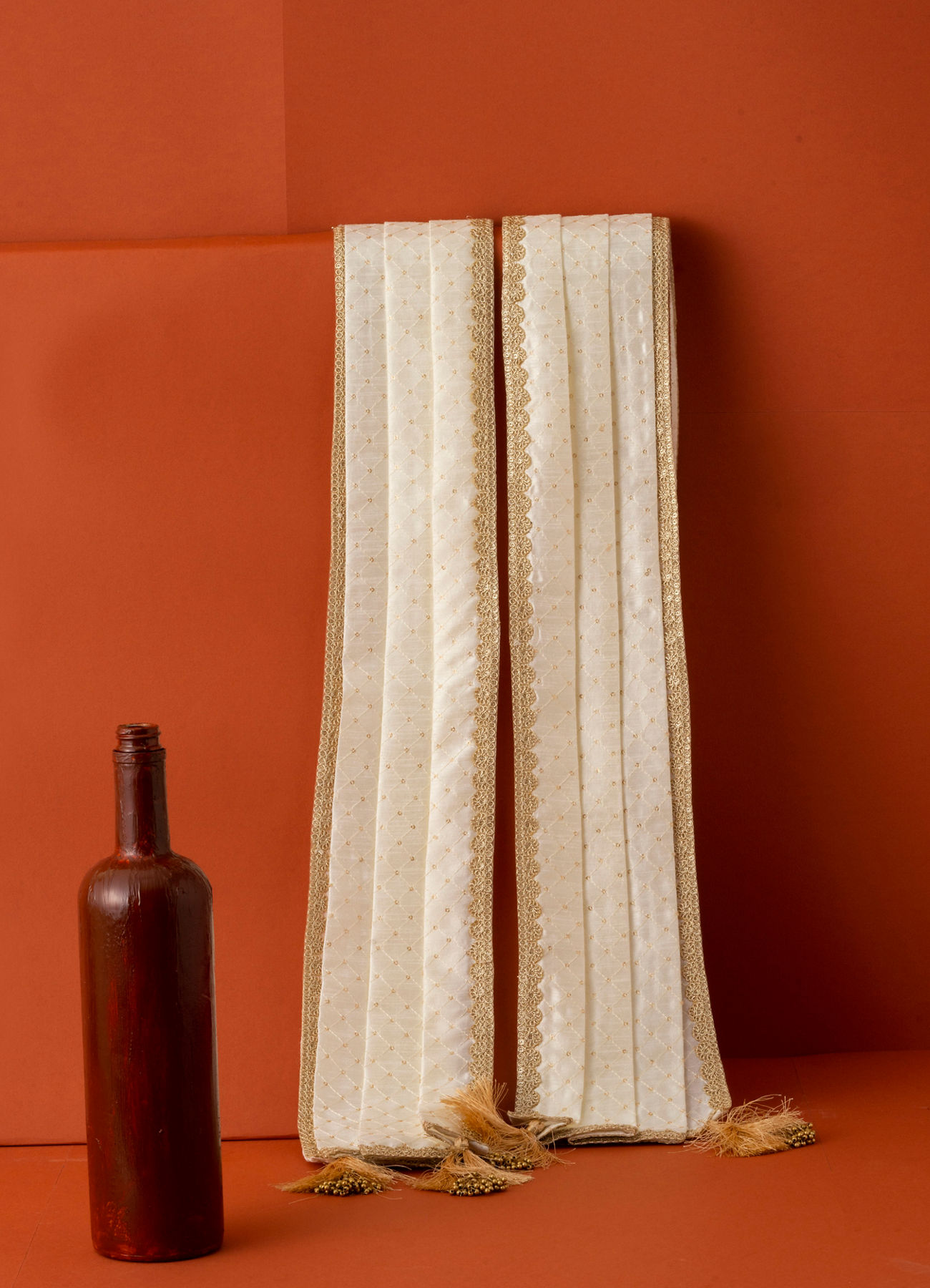 Manyavar Men Elegant Cream Dupatta