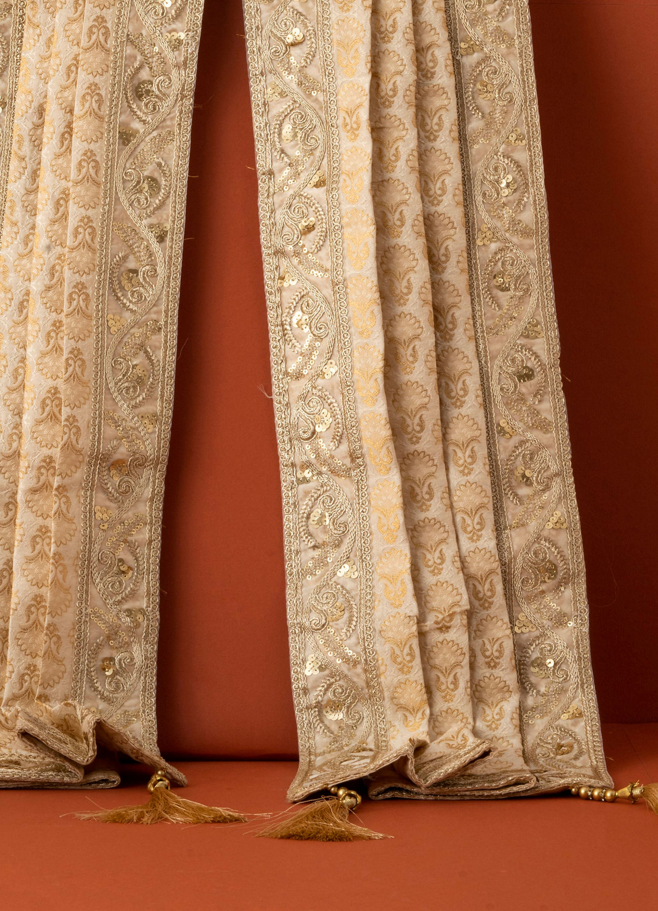 Manyavar Men Soft Beige Pleated Traditional Stole