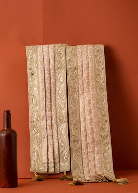 Manyavar Men Pink Pleated Traditional Stole