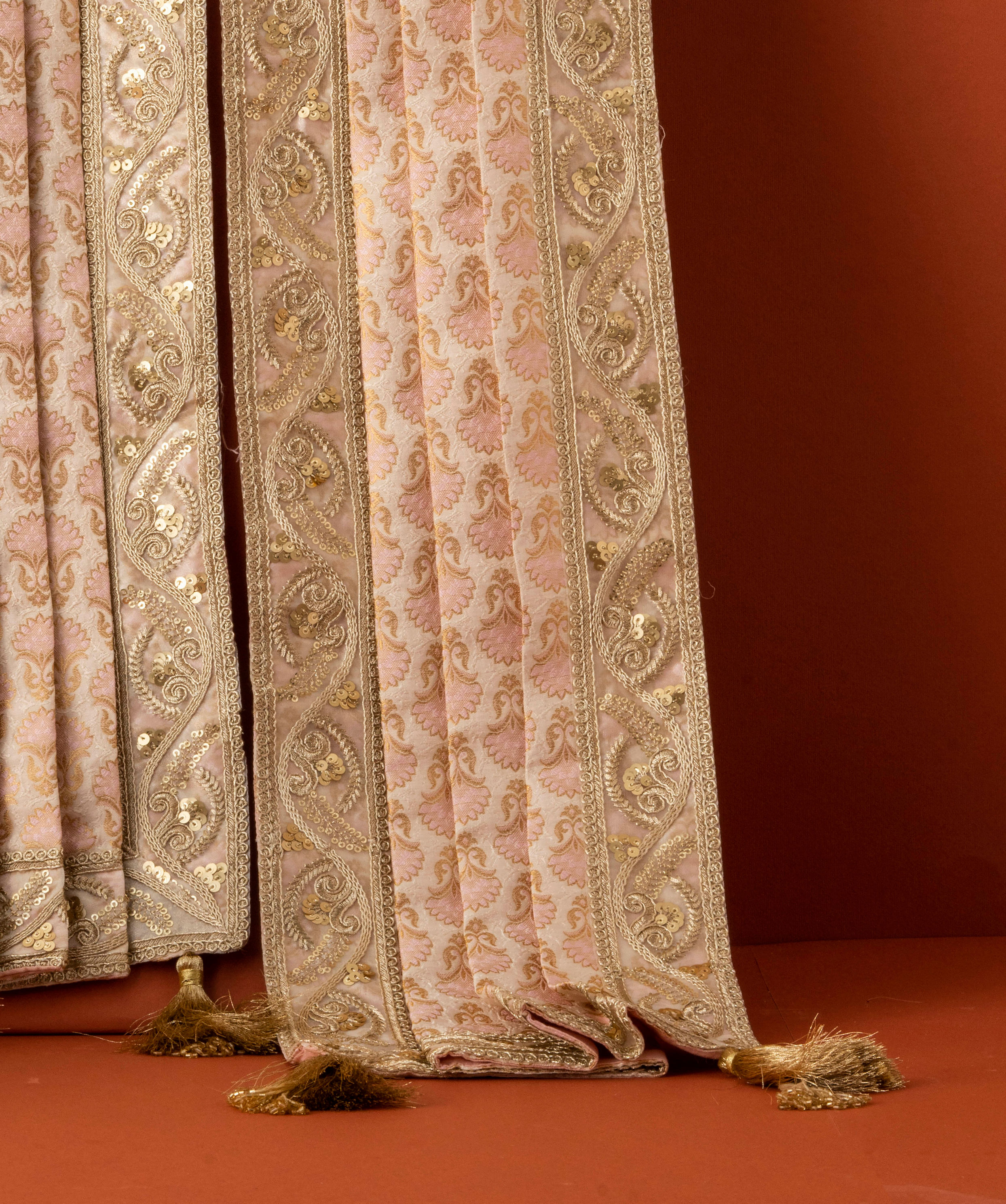 Manyavar Men Pink Pleated Traditional Stole