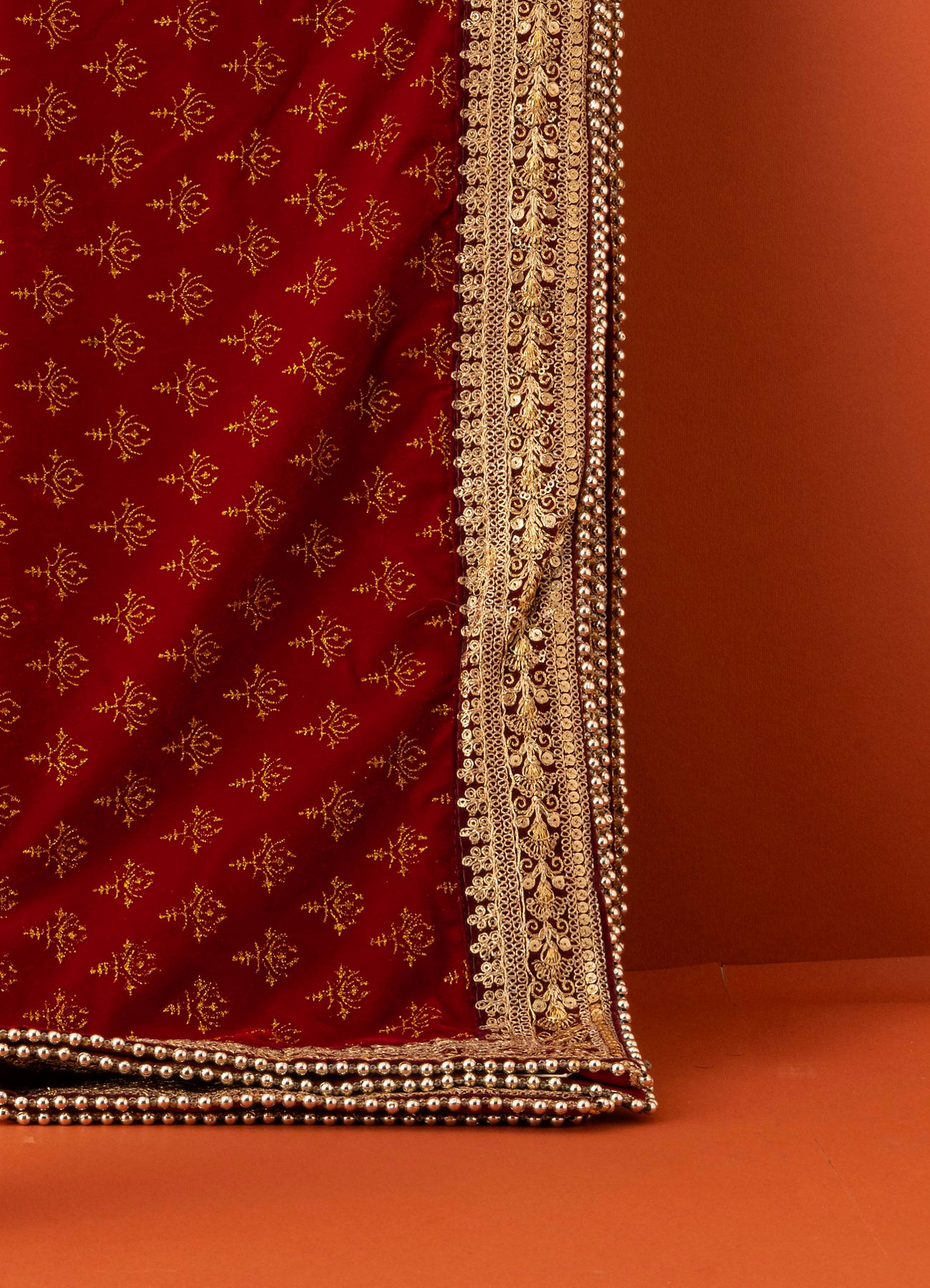 Manyavar Men Dark Maroon Bel Buti Patterned Dupatta